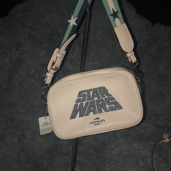 Coach - Picture 3 of 4